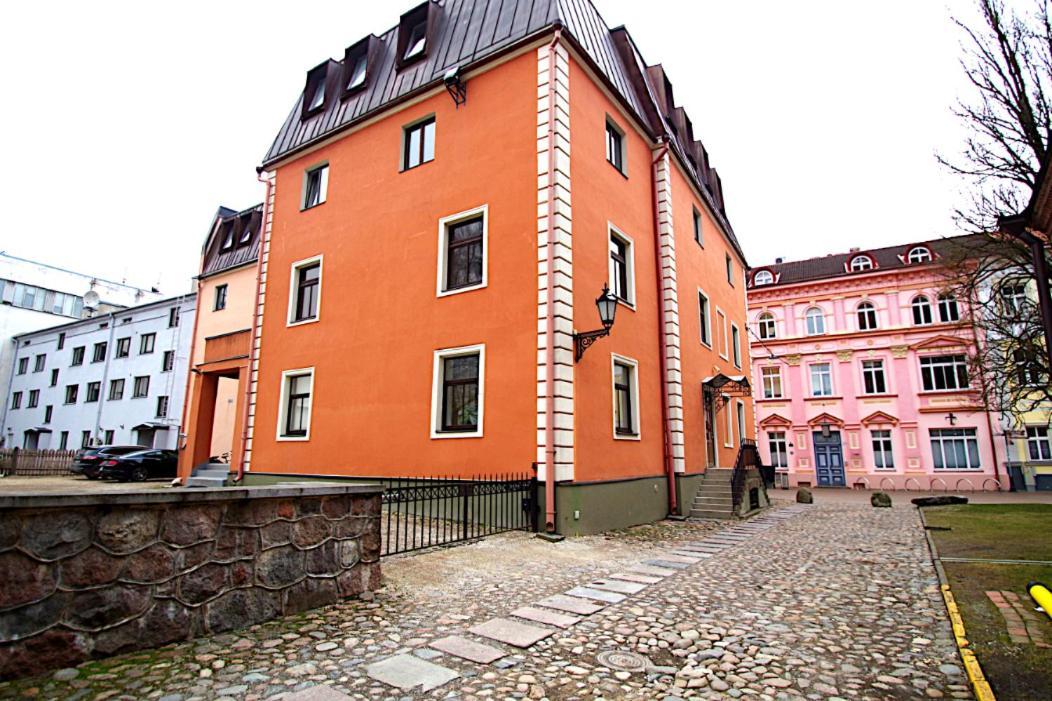 Panda House - Luxury In Old Town Apartment Tartu Bagian luar foto